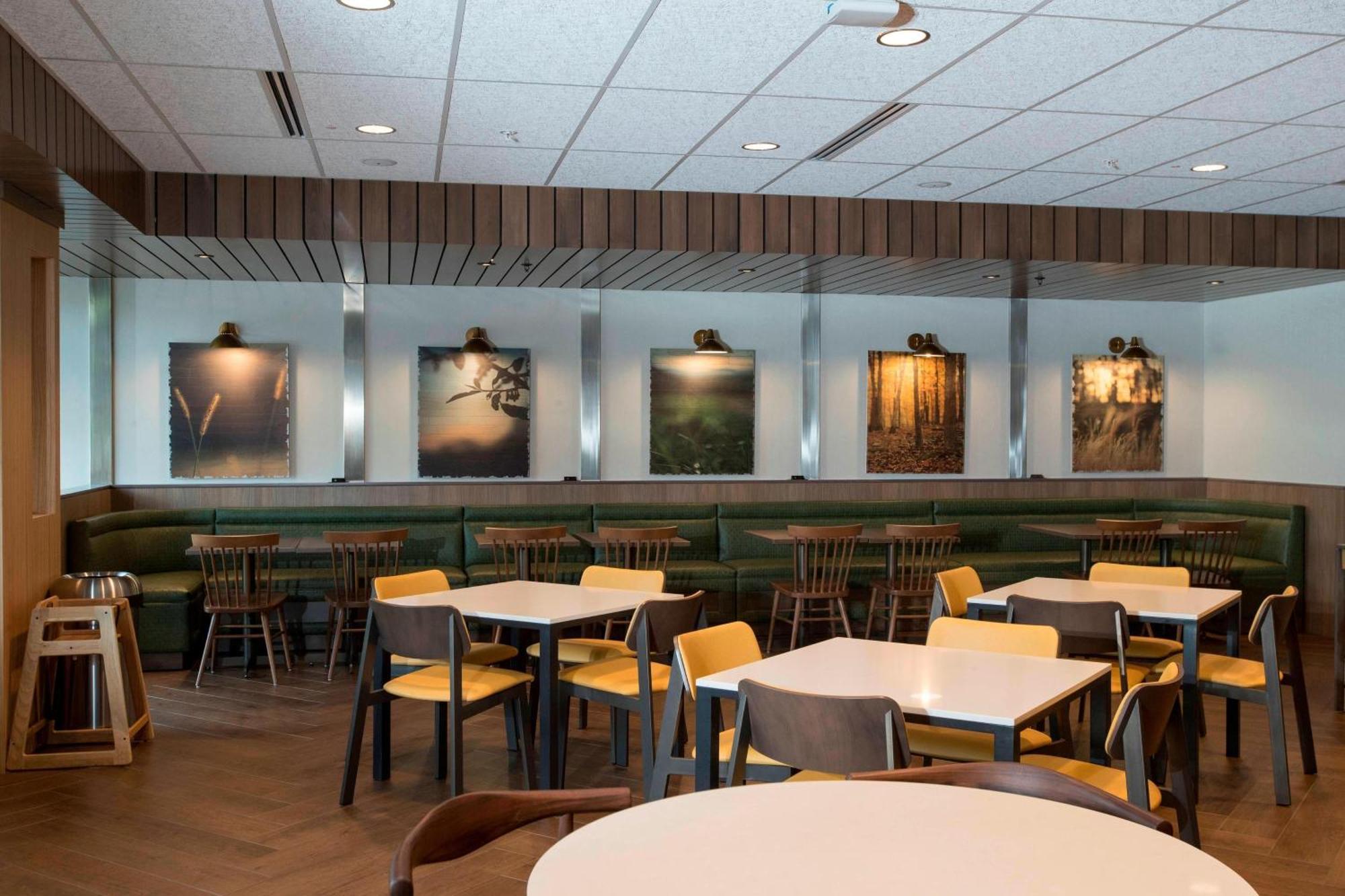 Fairfield Inn & Suites By Marriott Philadelphia Valley Forge/Great Valley Berwyn Eksteriør billede