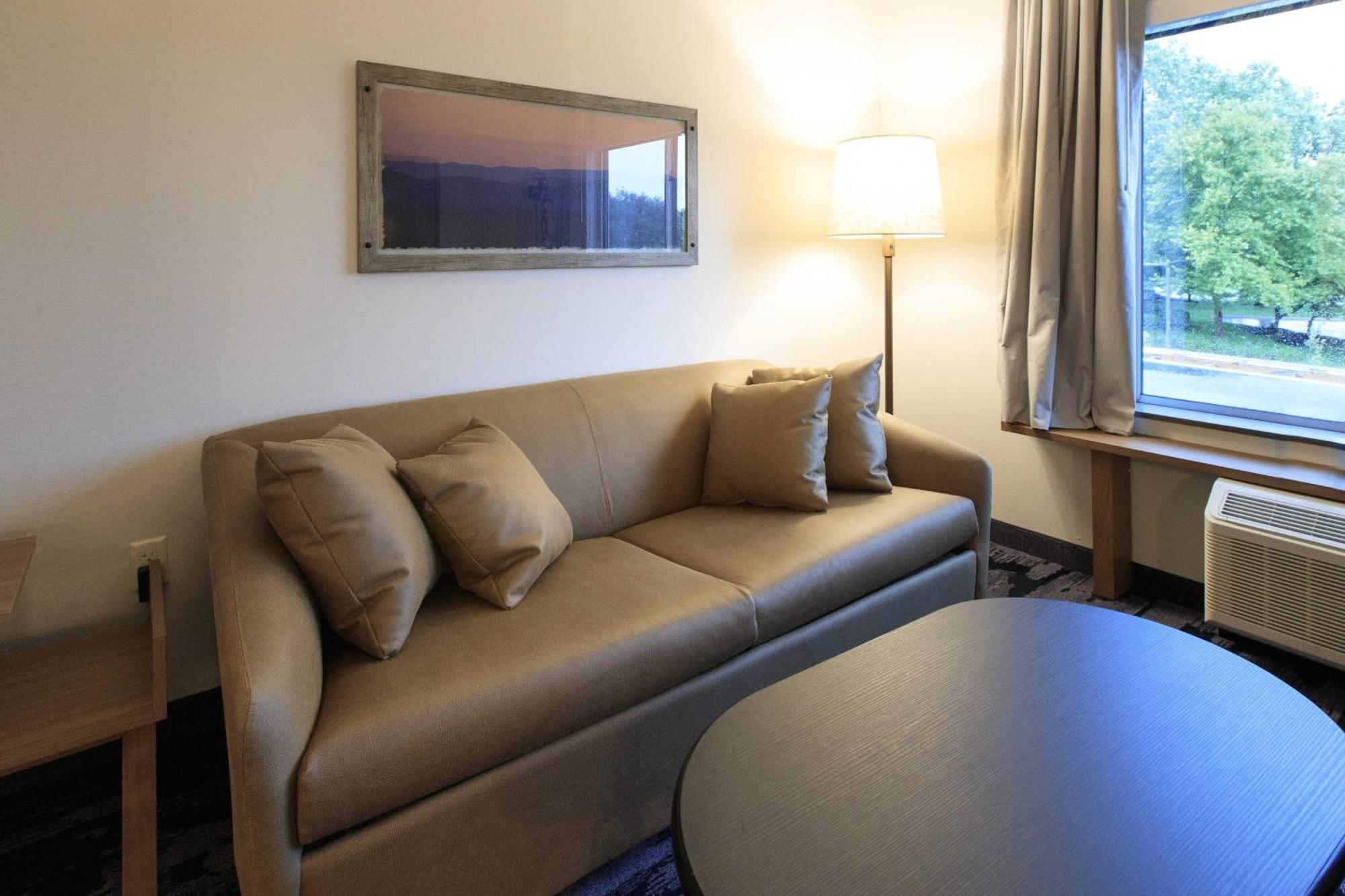 Fairfield Inn & Suites By Marriott Philadelphia Valley Forge/Great Valley Berwyn Eksteriør billede